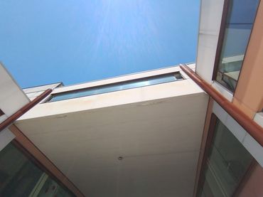 Bureau avec ascenseur à louer à mas pins 104