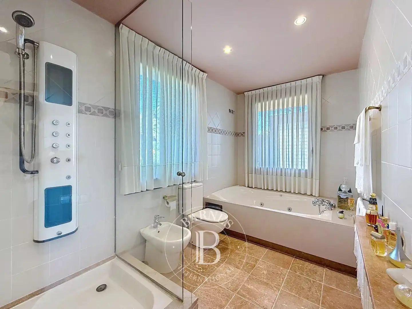 Baño de Casa o chalet en venta en Alella con Aire acondicionado, Calefacción y Jardín privado