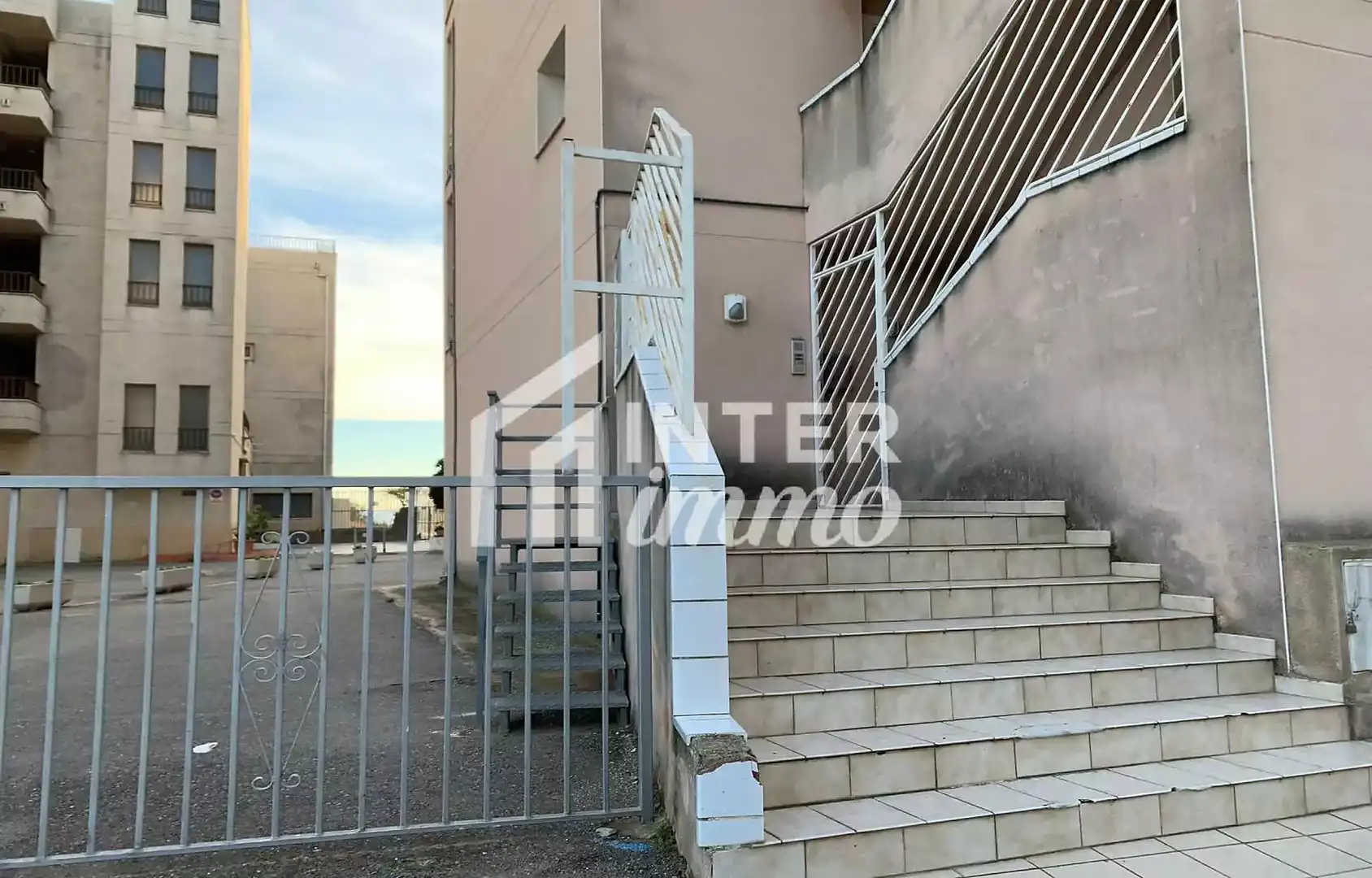 Exterior view of Flat for sale in Roses  with Air Conditioner, Terrace and Furnished