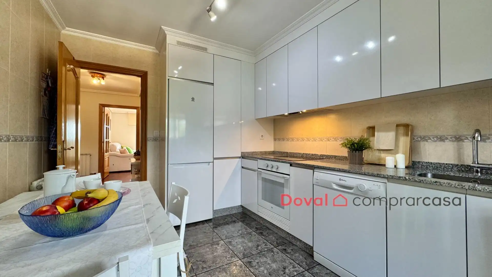 Kitchen of Attic for sale in Tui  with Air Conditioner, Heating and Parquet flooring