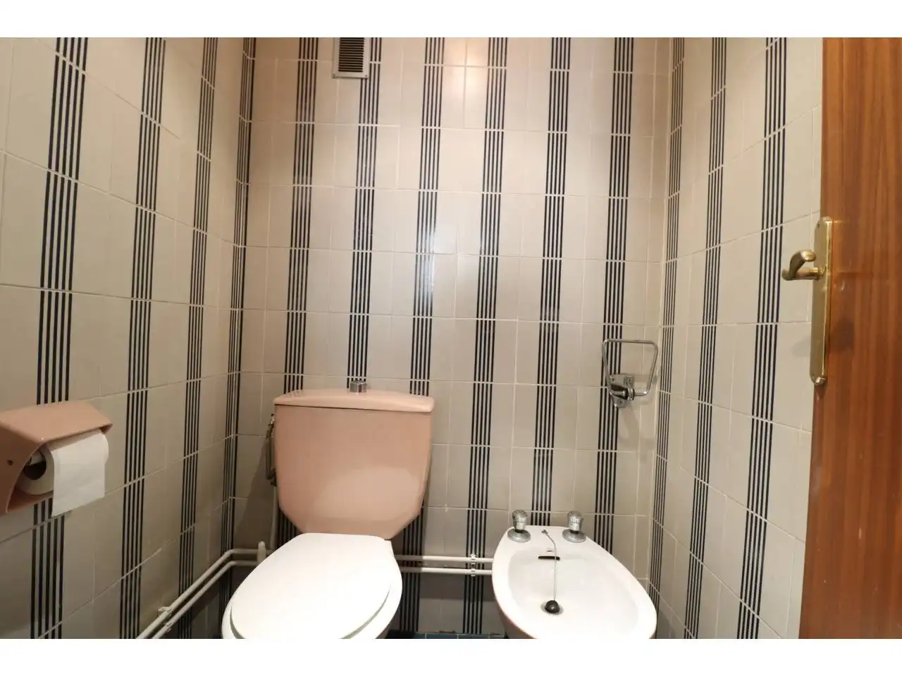 Bathroom of Flat for rent in Sant Cugat del Vallès  with Heating, Parquet flooring and Alarm