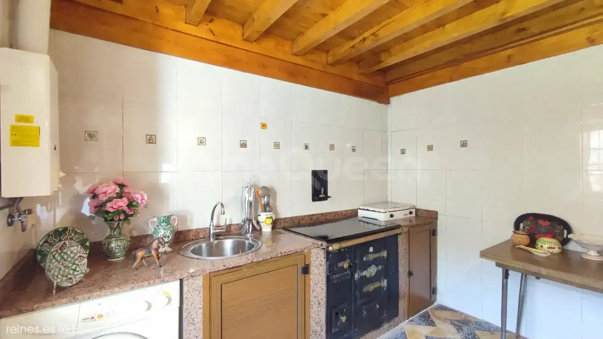 Kitchen of Houses for sale in Cabrales  with Terrace and Furnished