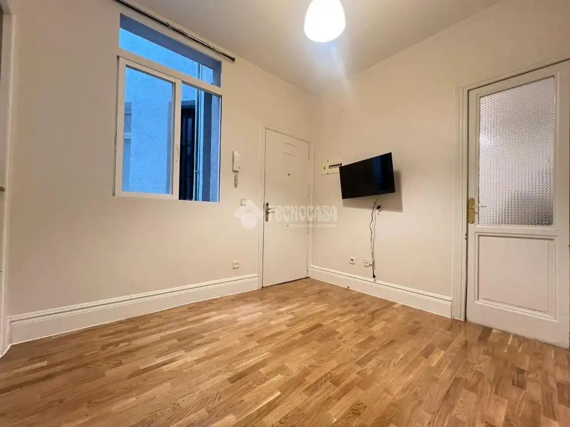 Bedroom of Flat for sale in Madrid  with Heating