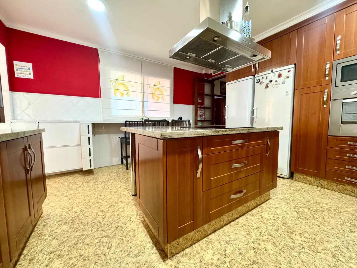 Kitchen of Flat for sale in Sueca  with Air Conditioner, Terrace and Storage room