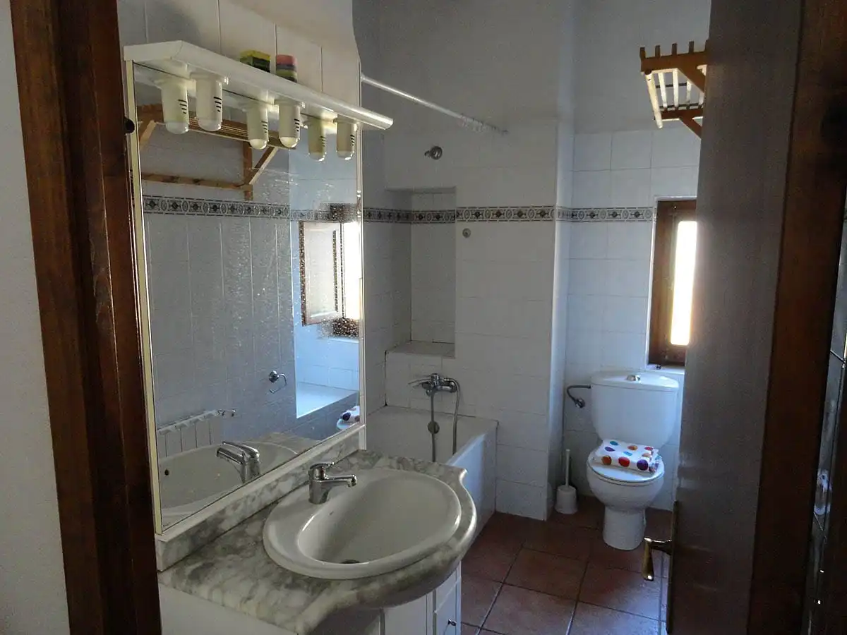 Badezimmer von Einfamilien-Reihenhaus zum Verkauf in Moià mit Heizung, Terrasse und Balkon
