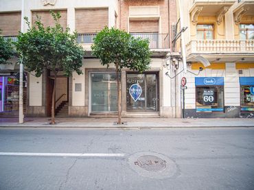 Locale commerciale in vendita a Centro