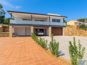House with pool for sale in Cabanyes - Mas Ambrós - Mas Pallí