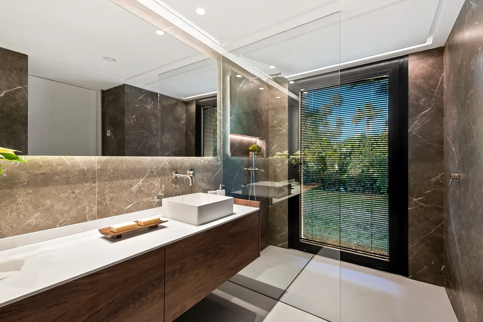 Baño de Casa o chalet en venta en Marbella con Calefacción, Terraza y Trastero