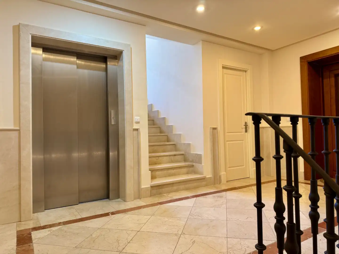 Flat for sale in Sotogrande  with Air Conditioner, Heating and Private garden