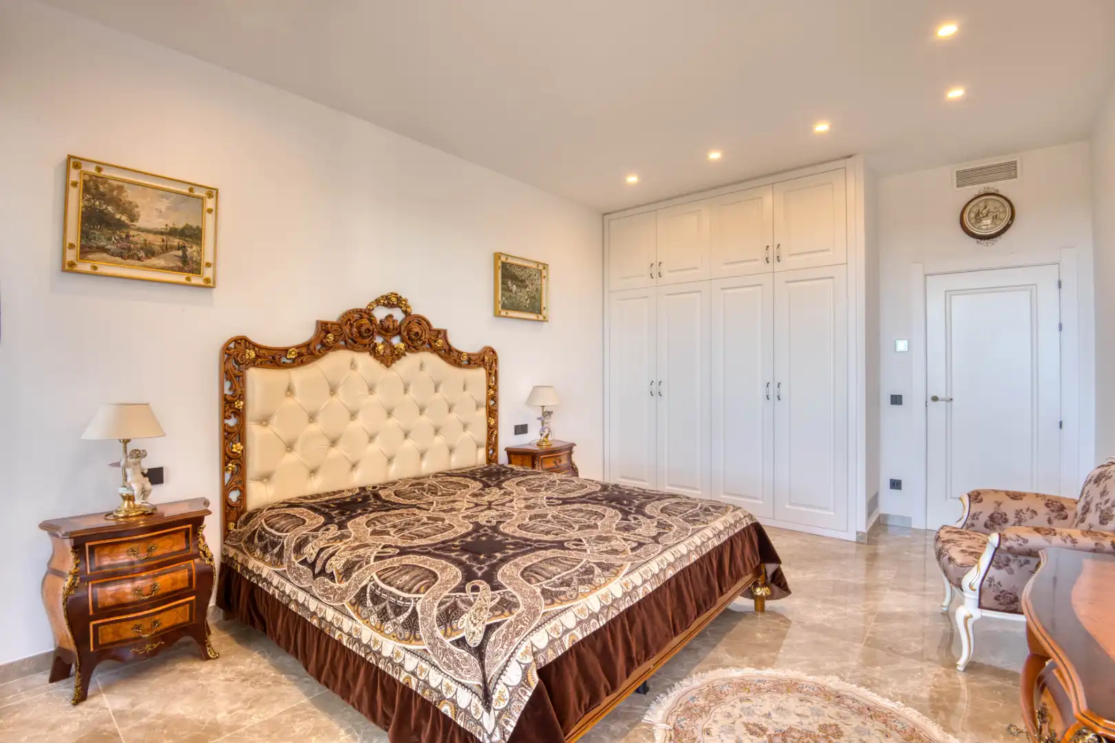 Chalet con piscina en venta en Carrer Cadí, imagen 26