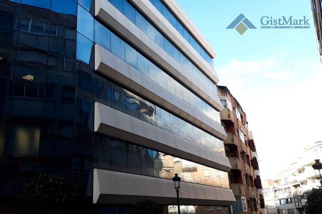 Oficina en Alquiler en Rúa do Brasil, 56 en Plaza España - Corte Inglés