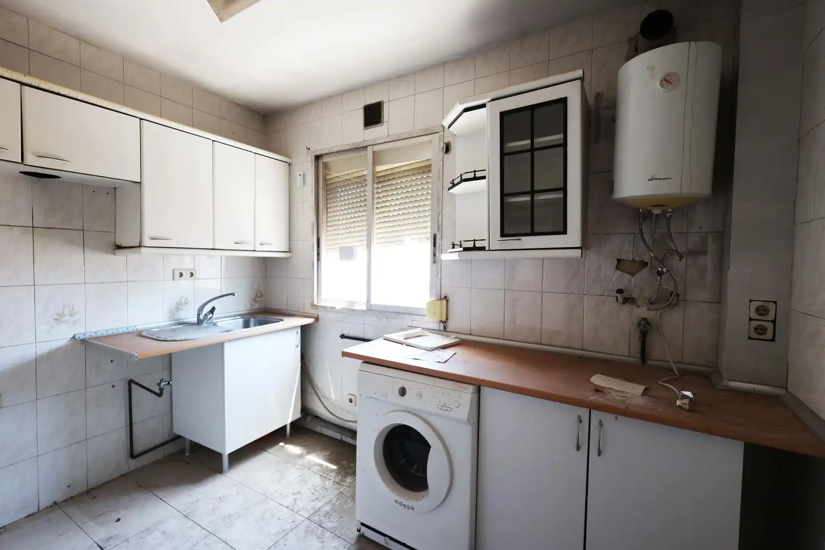 Cocina de Piso en venta en Madrid con Calefacción