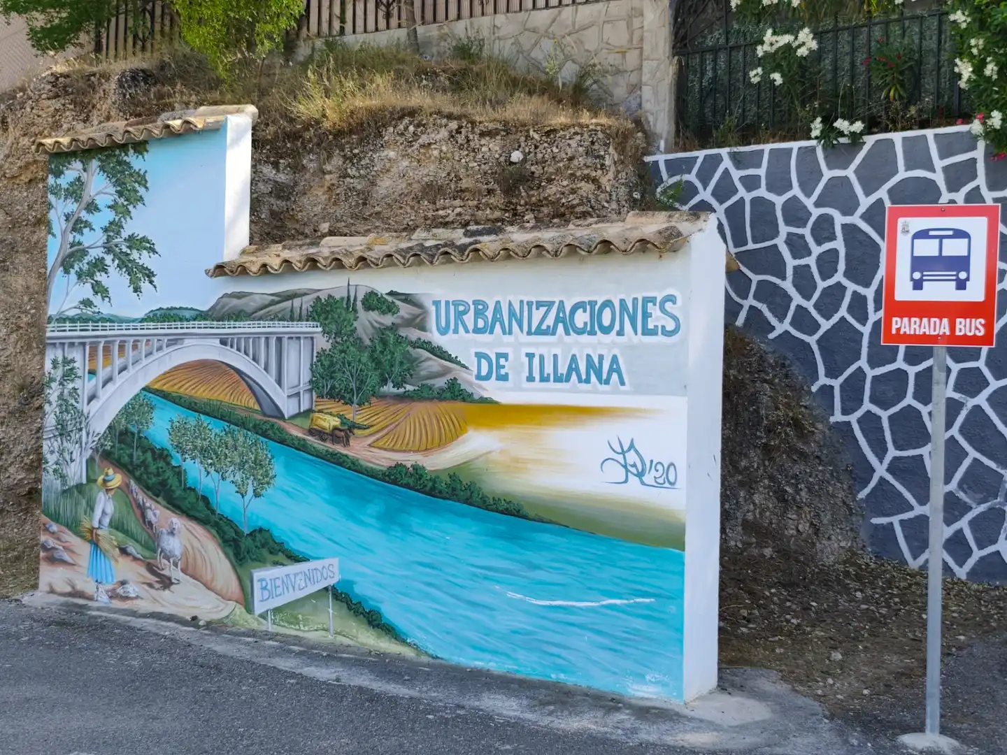 Vista exterior de Casa o xalet en venda en Illana amb Jardí privat, Terrassa i Piscina