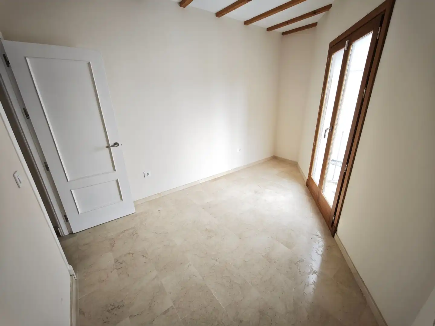 Flat with terrace for sale in Calle Jesús Cautivo 2, imagen 10
