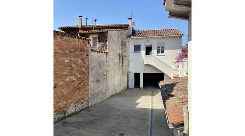 Foto 2 de Casa o xalet en venda a Plaza Major, Sant Joan Les Fonts, Girona