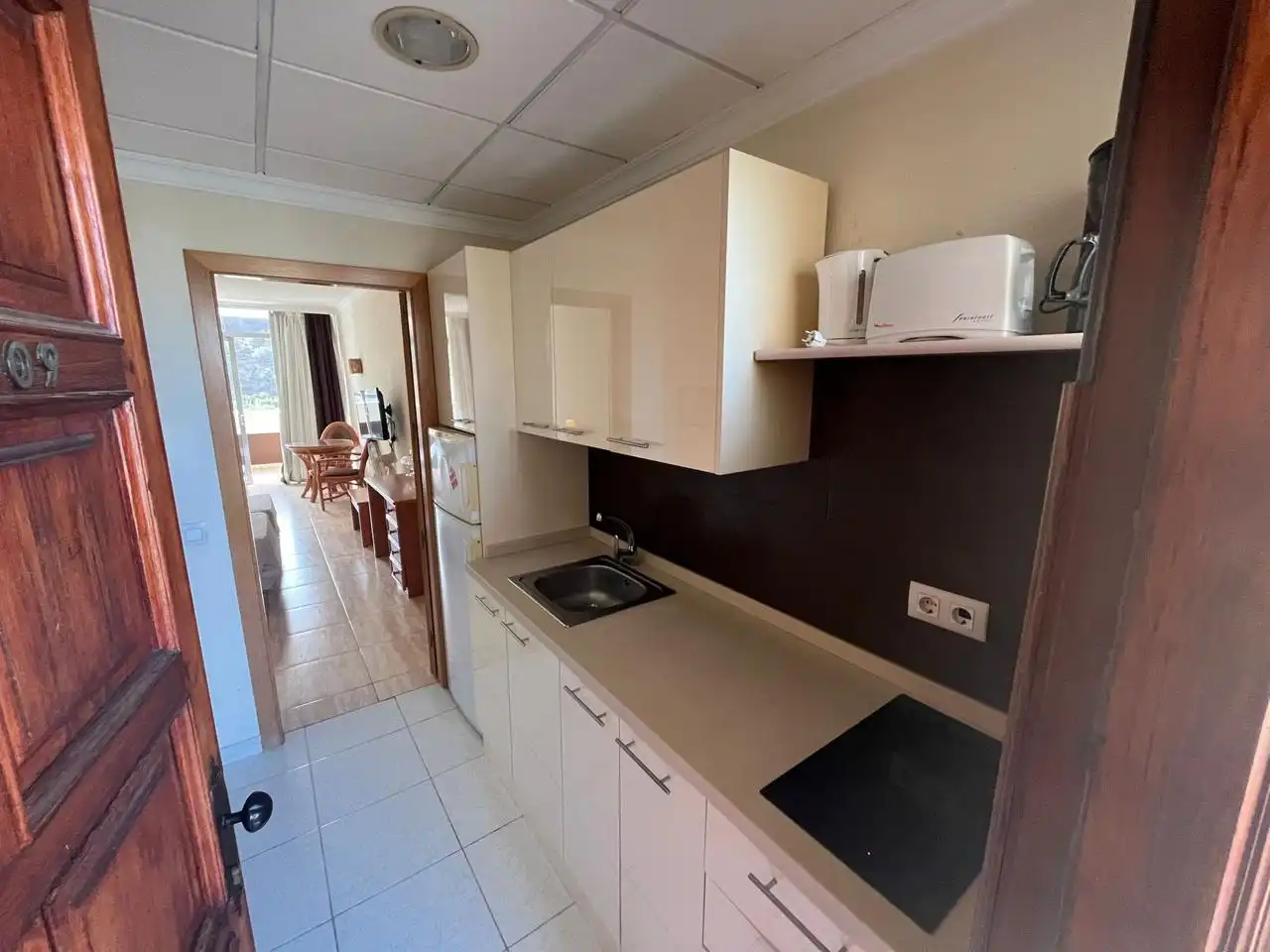 Cocina de Estudio de alquiler en Puerto de la Cruz con Amueblado y Piscina comunitaria