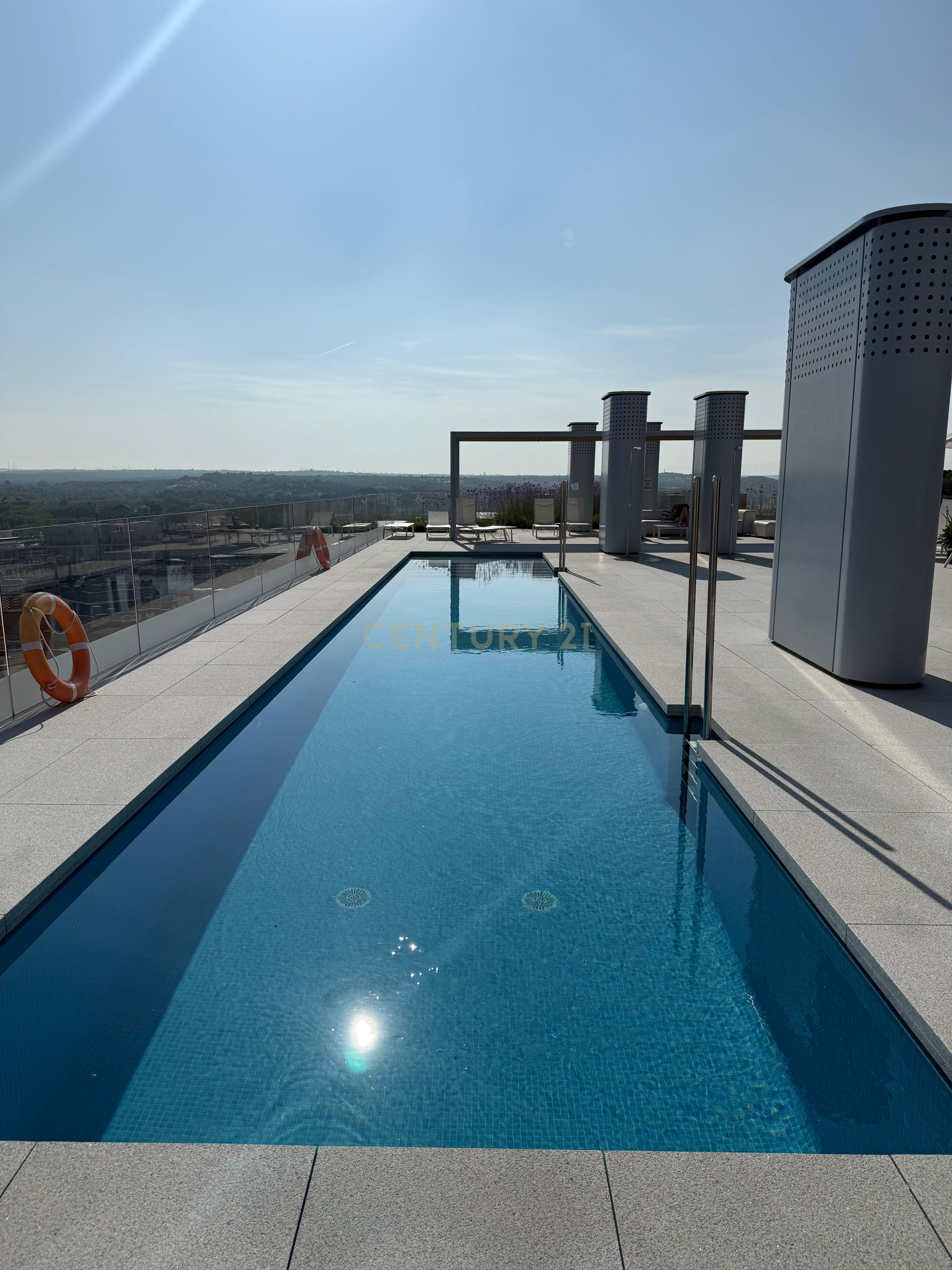 Piscina de Pis de lloguer en  Madrid Capital amb Aire condicionat, Piscina i Forn
