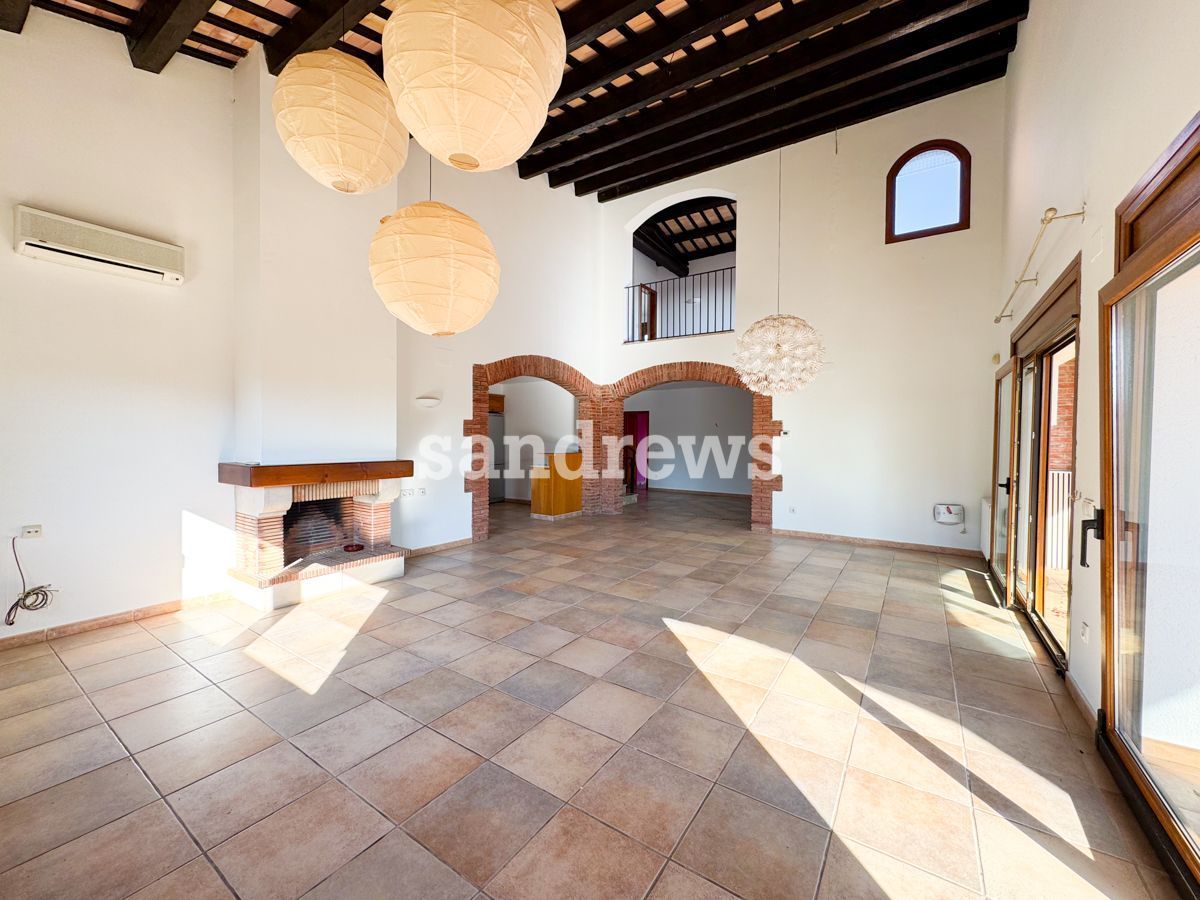 House or chalet for sale in Peralada  with Air Conditioner, Heating and Private garden