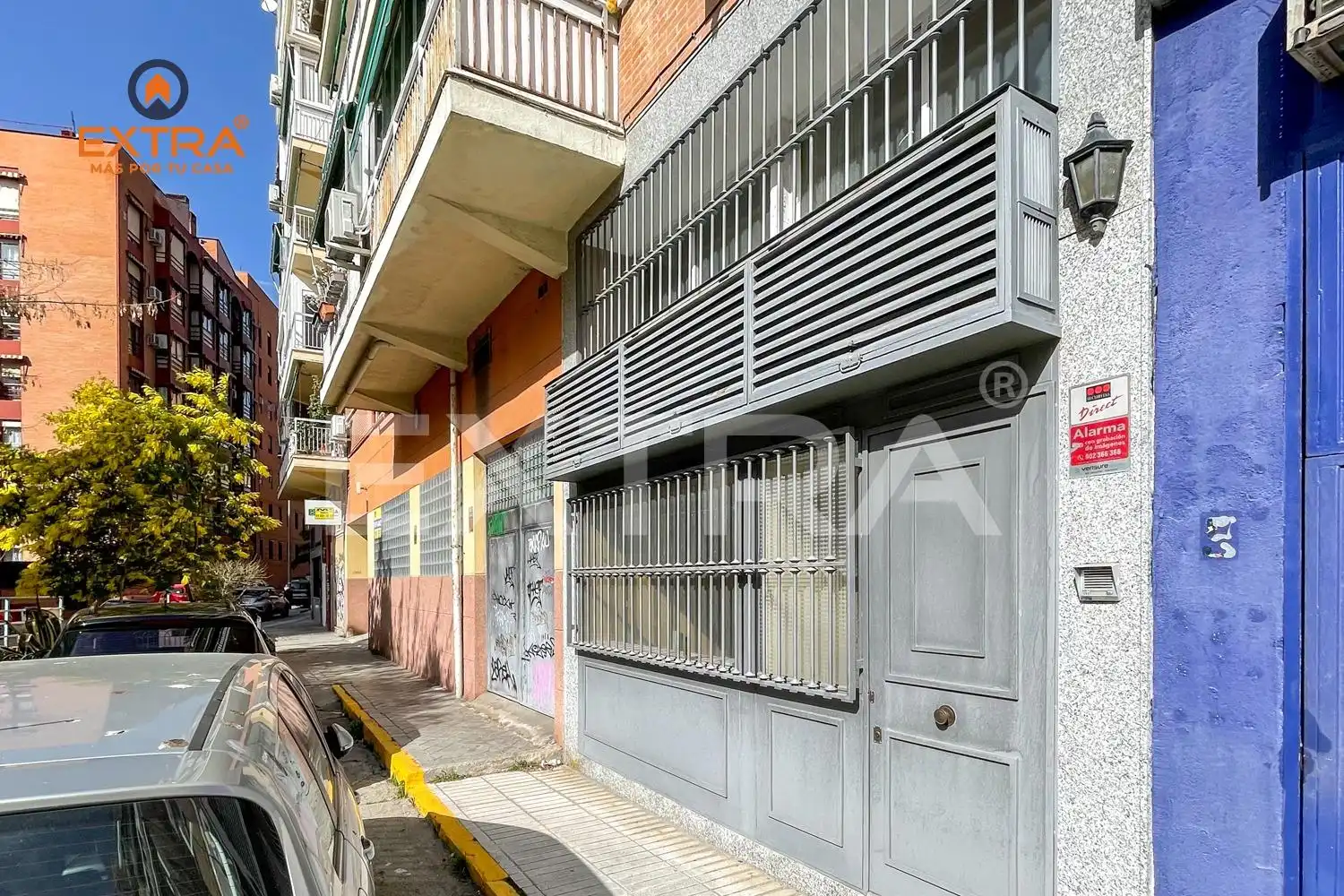 Exterior view of Commercial properties for sale in Madrid