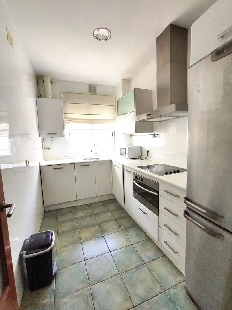 Cocina de Piso de alquiler en Huelva con Aire acondicionado, Amueblado y Balcón