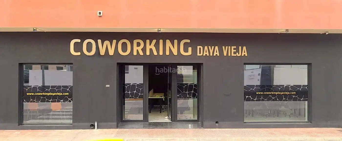 Gewerbefläche zur Miete in Avenida Diputación Provincial 4, imagen 3