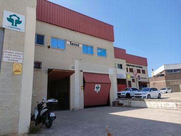Nau industrial en venda a Rocafonda