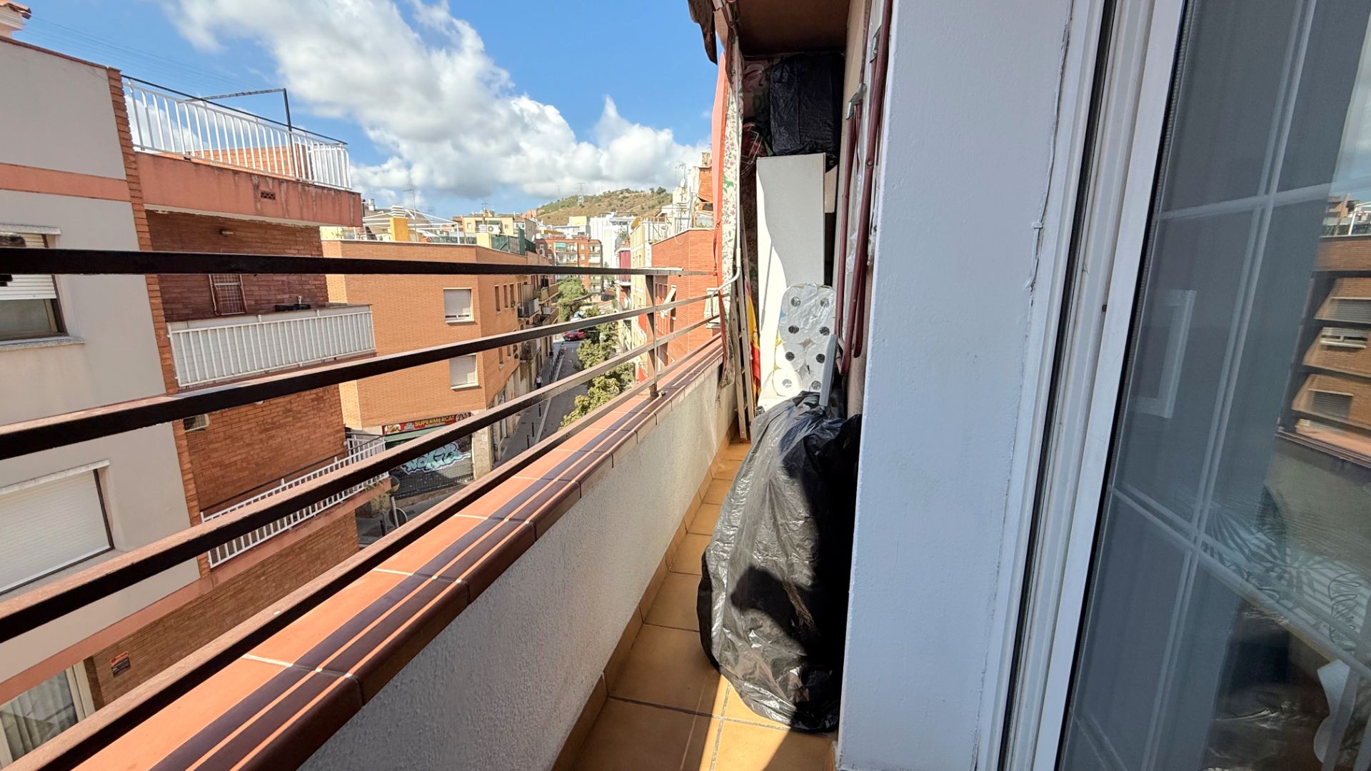 Pis en venda a Carrer de Finestrelles, Trinitat Vella, Sant Andreu