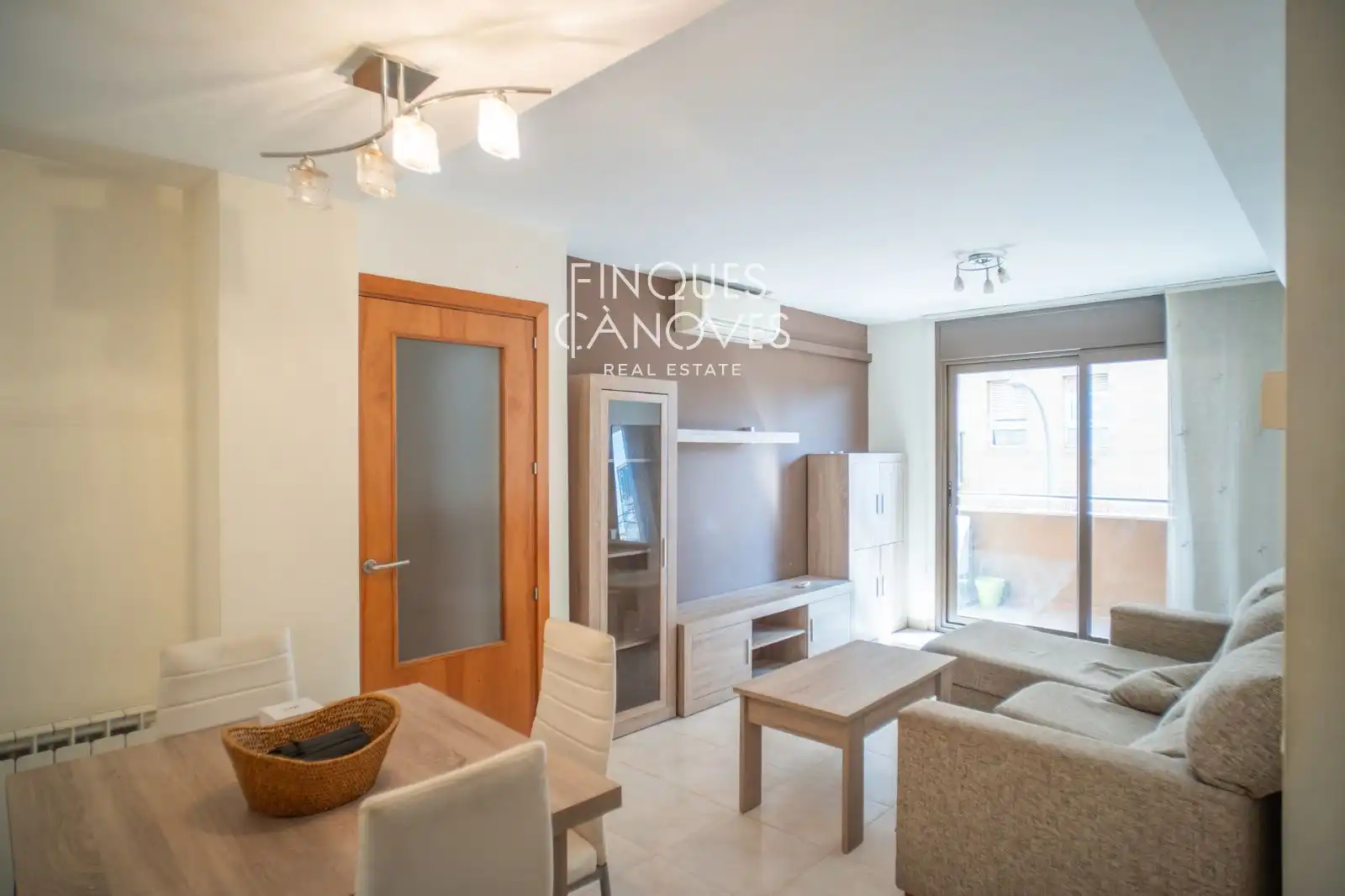 Sala d'estar de Pis en venda en Salt amb Aire condicionat, Calefacció i Terrassa