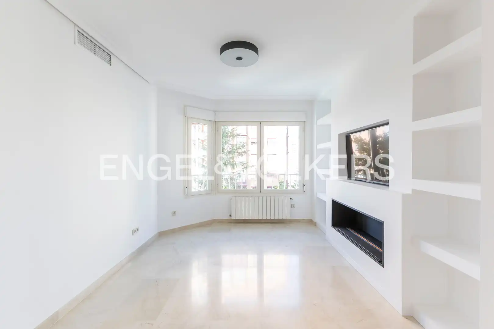 Wohnzimmer von Wohnung zur Miete in Madrid mit Klimaanlage, Heizung und Schwimmbad