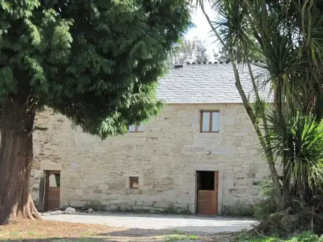 Vista exterior de Finca rústica en venda en Guitiriz amb Balcó