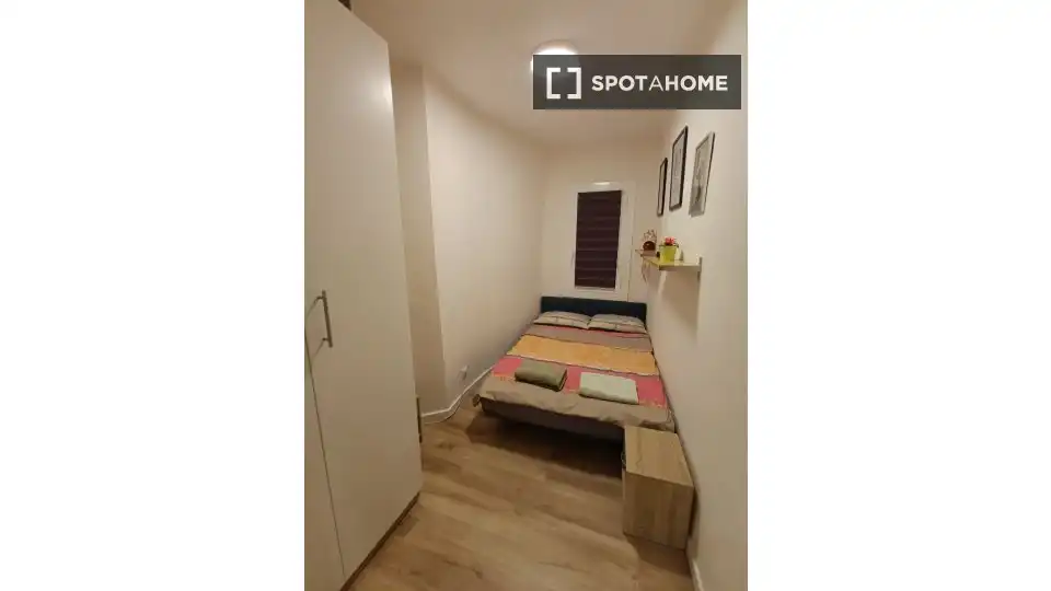 Habitación de Piso de alquiler en Barcelona con Aire acondicionado, Calefacción y Amueblado