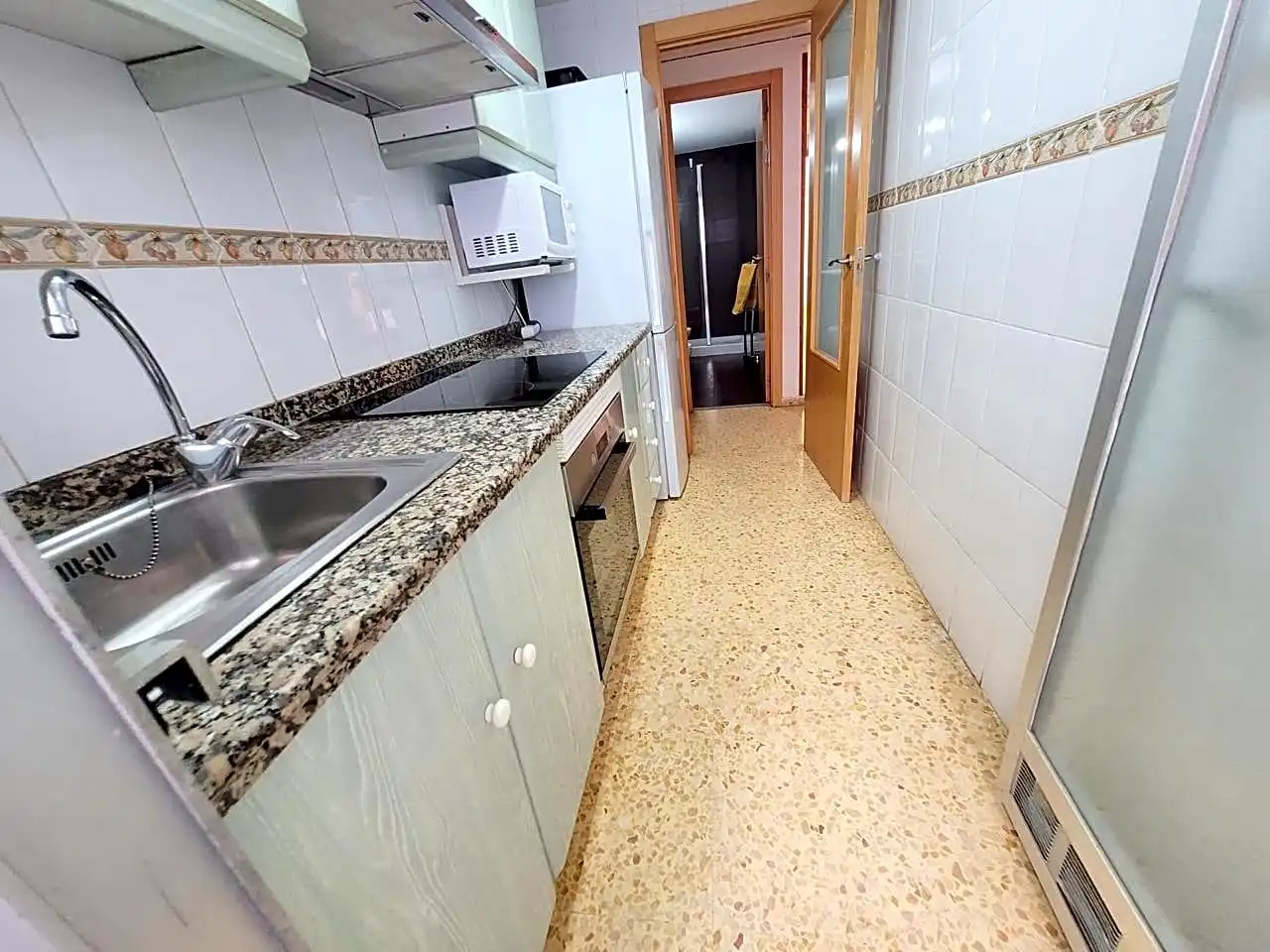 Cocina de Apartamento de alquiler en Miramar, Valencia
