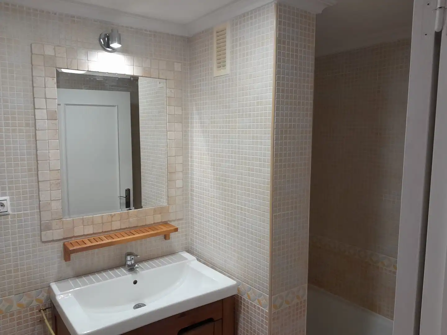 Bathroom of Attic for sale in Murcia  with Air Conditioner and Parquet flooring