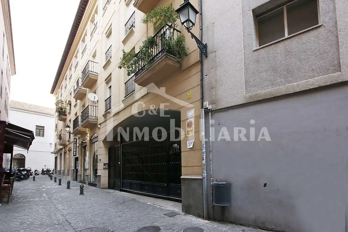 Vista exterior de Apartamento de alquiler en Granada con Aire acondicionado, Calefacción y Parquet