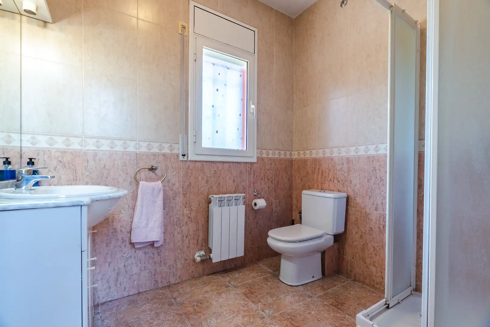 Bathroom of Houses for sale in La Secuita  with Air Conditioner, Heating and Private garden