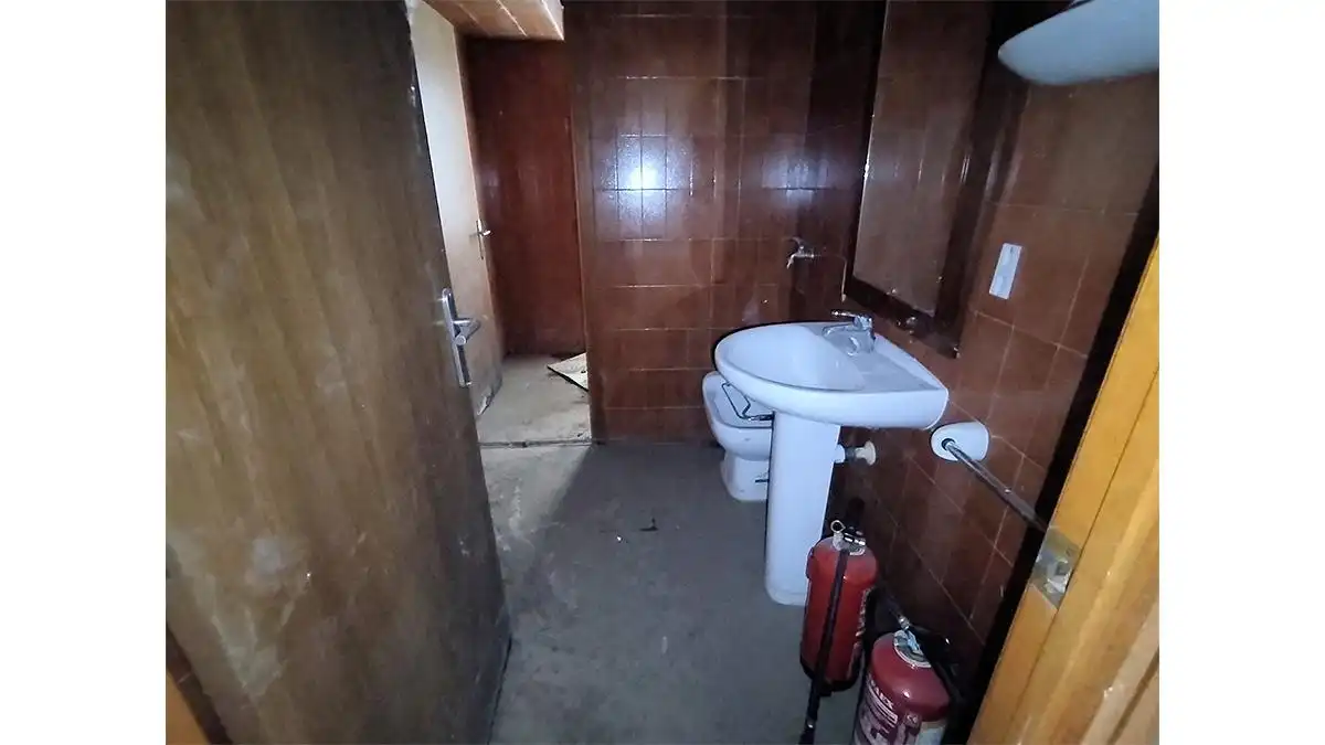 Badezimmer von Geschaftsraum zum Verkauf in Llançà