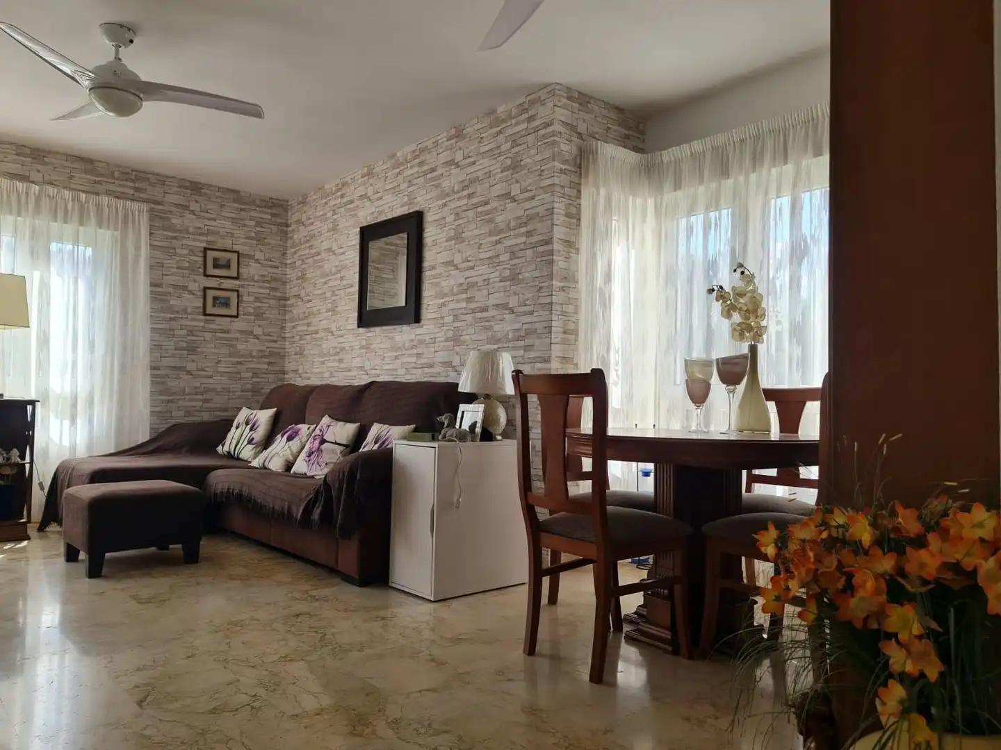 Sala d'estar de Casa o xalet en venda en Orihuela
