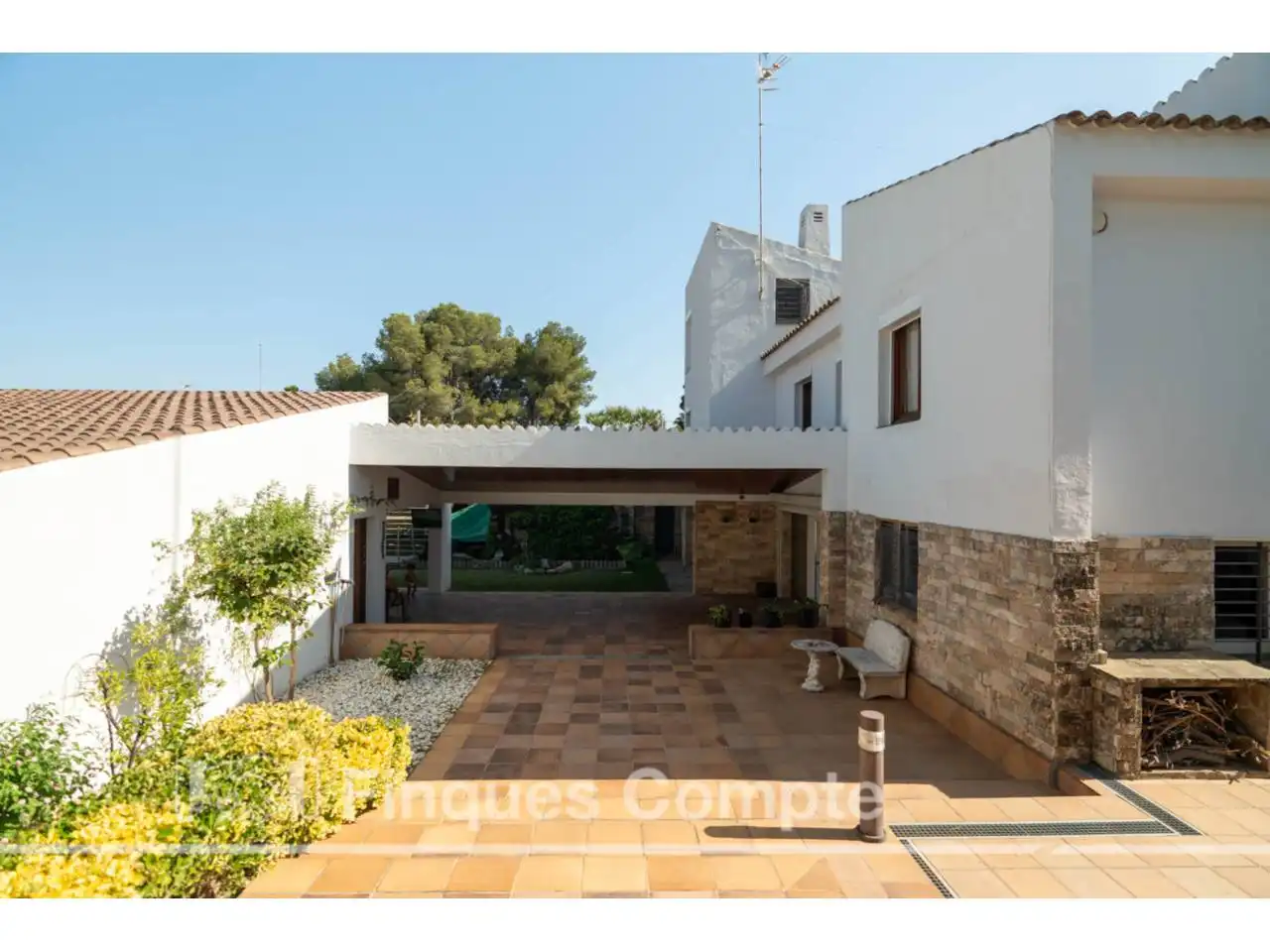 Vista exterior de Casa o chalet en venta en Roda de Berà con Aire acondicionado, Calefacción y Jardín privado