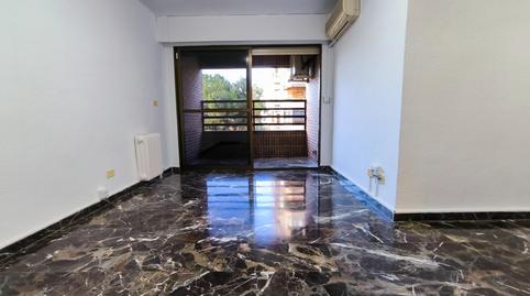 Foto 3 de Piso de alquiler en San Antón, Murcia