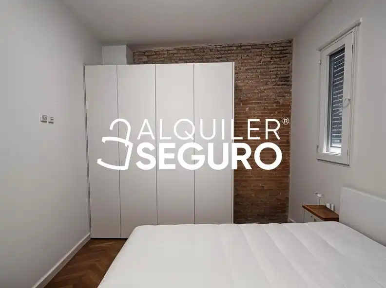 Piso de alquiler en Juan Navarro, Entrevías