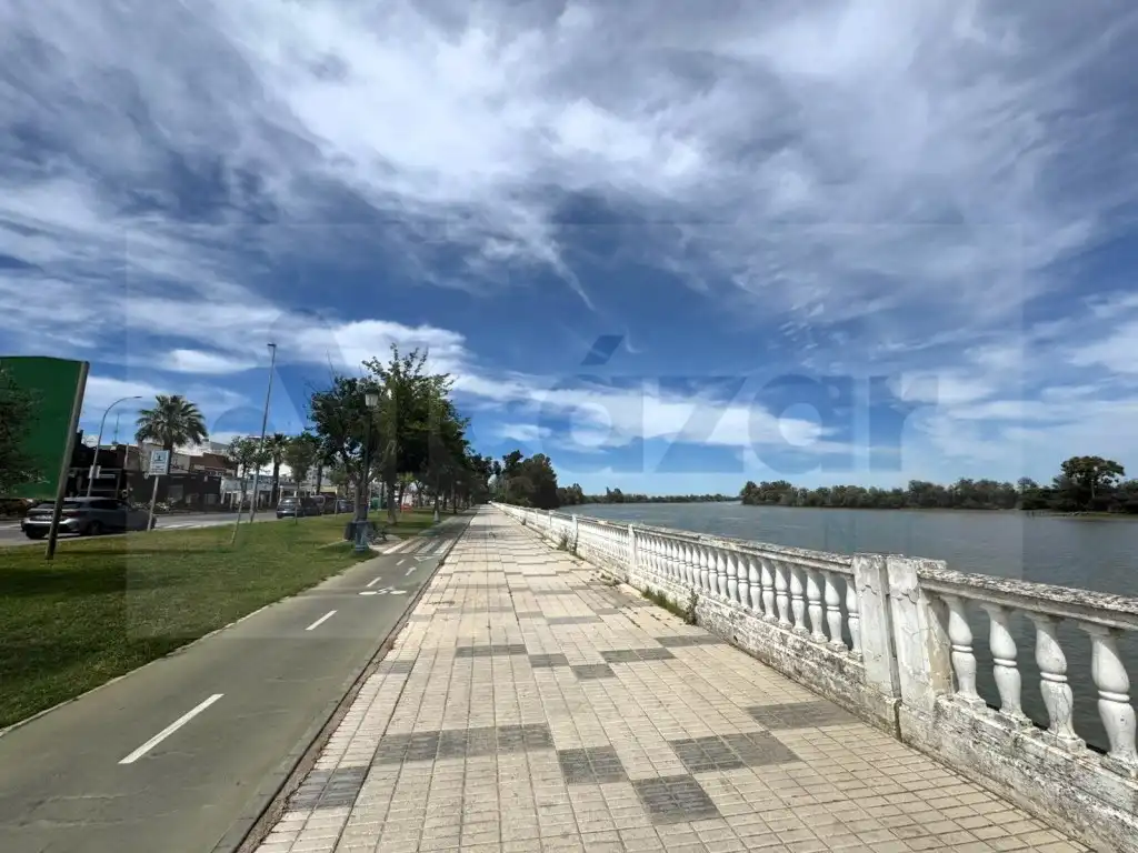 Vista exterior de Casa o chalet en venta en Coria del Río