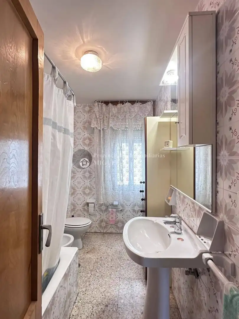 Baño de Piso en venta en Verín, Ourense