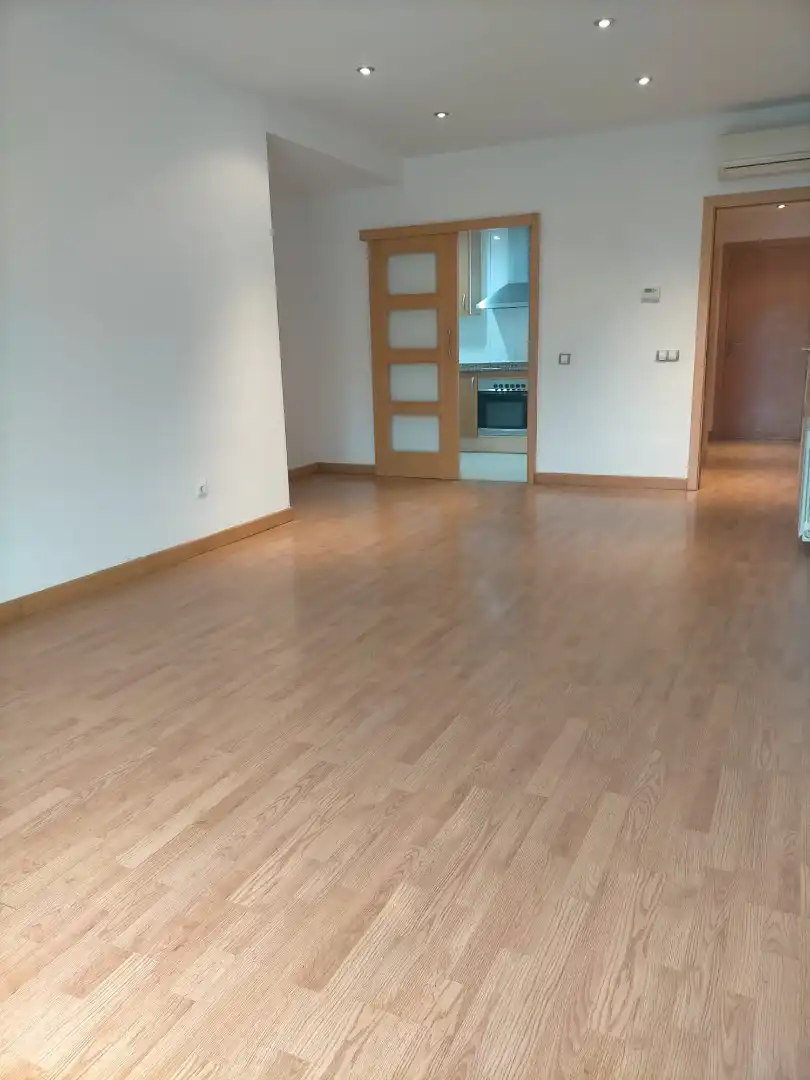 Wohnung zum Verkauf in Castelló d'Empúries mit Klimaanlage, Heizung und Parkett