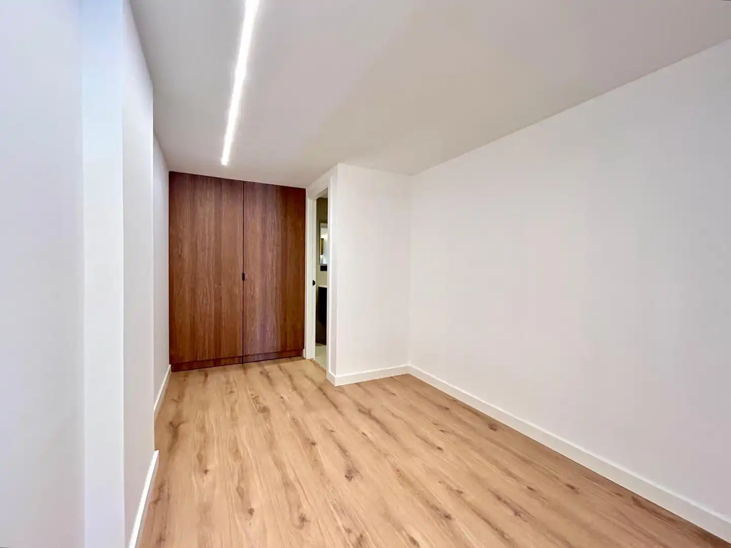 Erdgeschoss zum Verkauf in Elche / Elx mit Klimaanlage, Terrasse und Möbliert