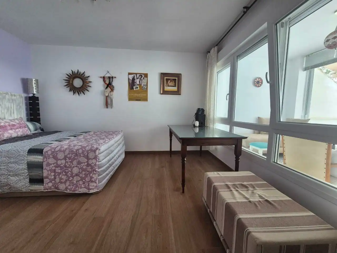 Dormitori de Casa o xalet en venda en Vélez-Málaga amb Aire condicionat, Terrassa i Moblat