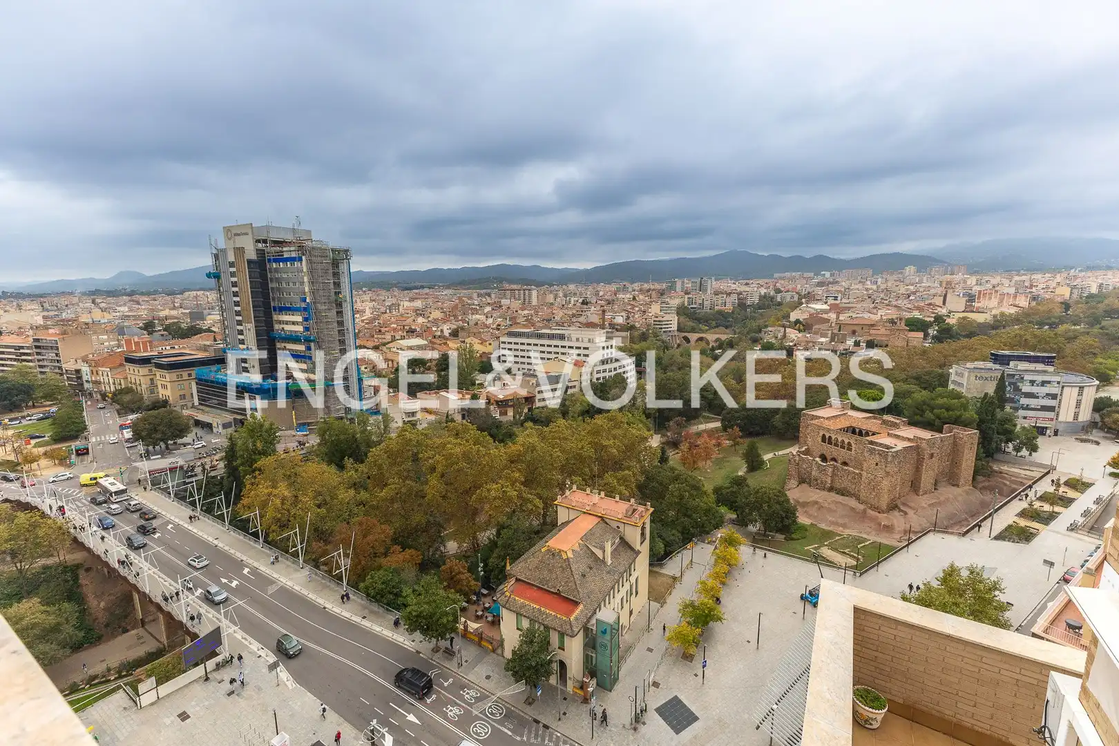 Vista exterior de Dúplex en venta en Terrassa con Aire acondicionado, Calefacción y Terraza