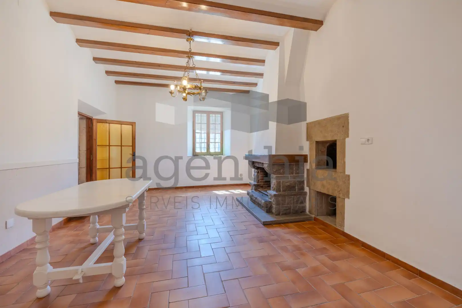 Sala d'estar de Finca rústica en venda en Girona amb Aire condicionat, Calefacció i Terrassa