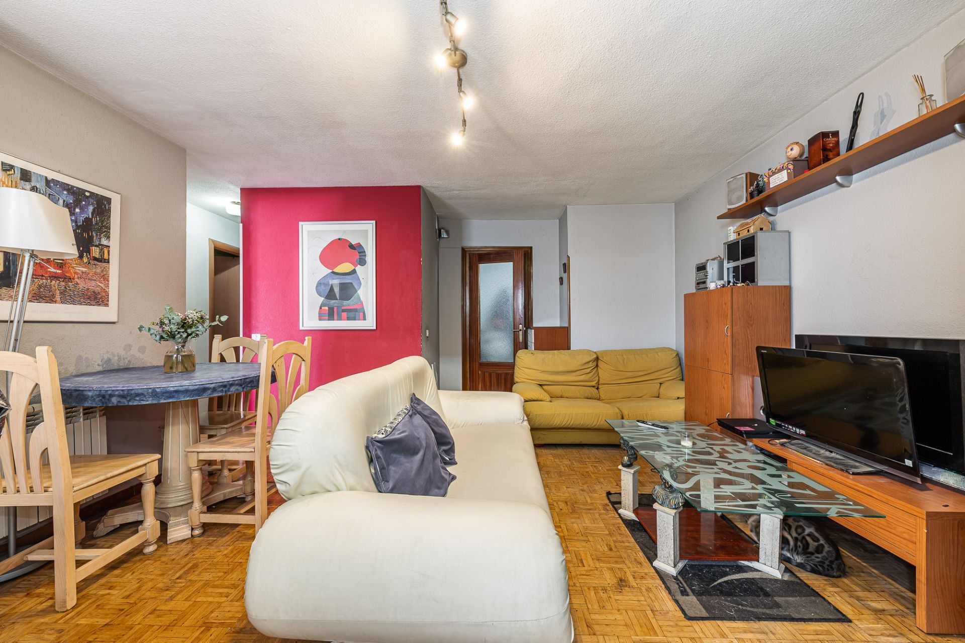 Sala de estar de Piso en venta en  Madrid Capital con Calefacción y Terraza