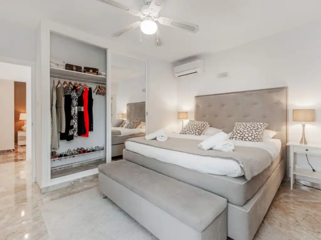 Houses for sale in Carrer d'Holanda, 12, Pueblo Español - Coveta Fumá