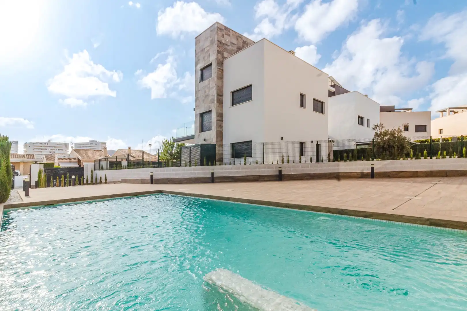 Casa amb piscina en venda a Entremares, imagen 2